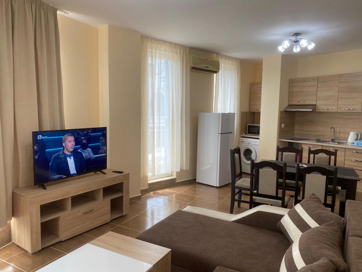 פומורי Golden Sea View Apartments 1 מראה חיצוני תמונה