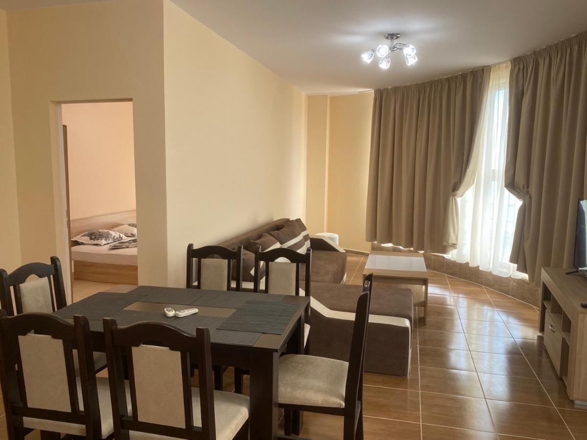 פומורי Golden Sea View Apartments 1 מראה חיצוני תמונה