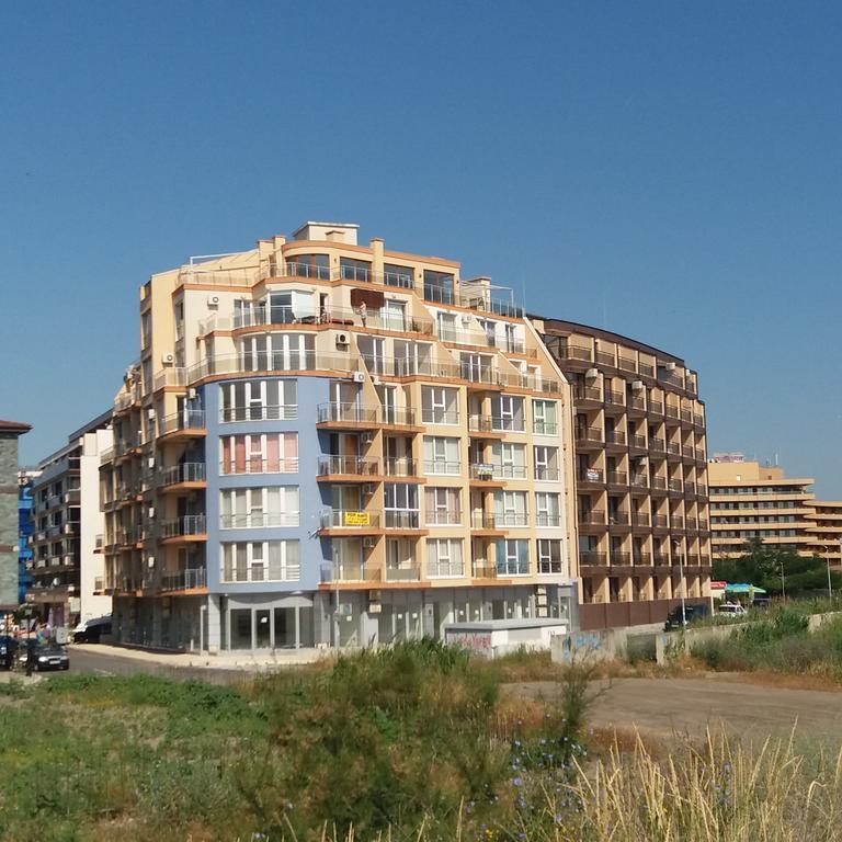 פומורי Golden Sea View Apartments 1 מראה חיצוני תמונה